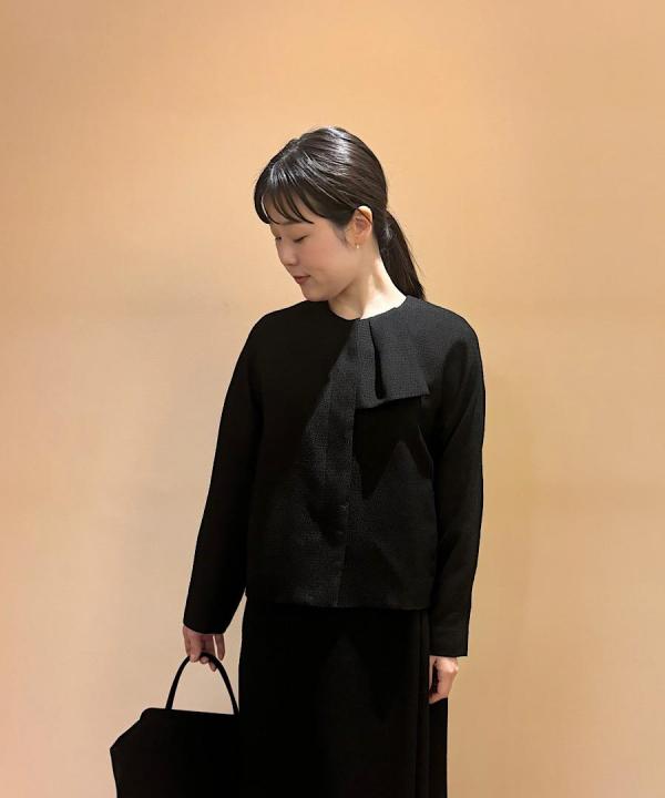 ブラックハンカチーフ　ジャケット