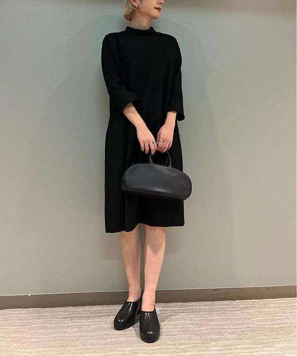 ブラックロールカラードレス