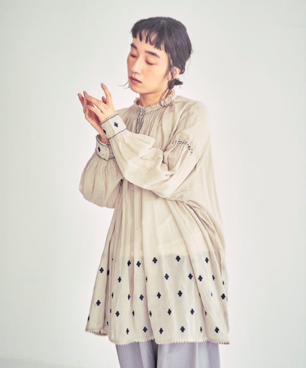 カディコットン刺繡　チュニック