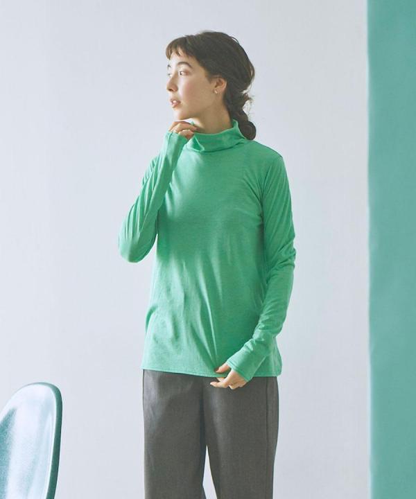 flow cotton silk タートルネック
