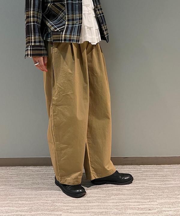 コンパクトウェザー コクーン パンツ