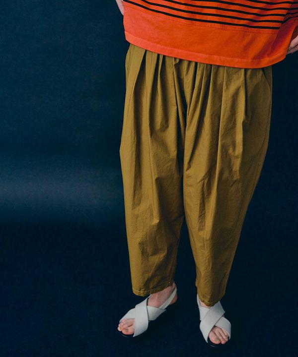 タイプライター マルチタックパンツ