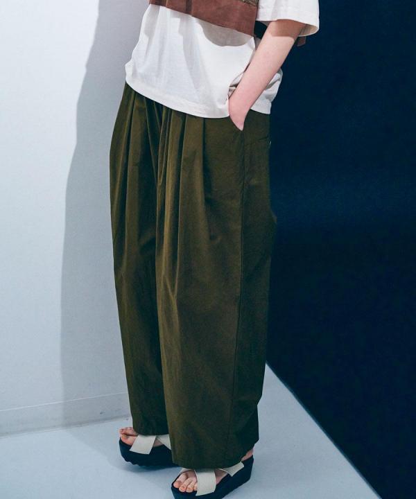 タイプライター バギーパンツ