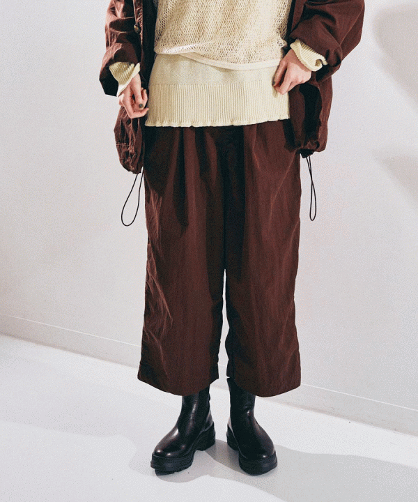 コンパクトギャバ　パンツ