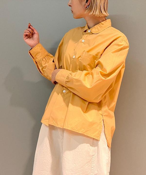 ANONYMOUS ROUND COLLAR BLOUSE