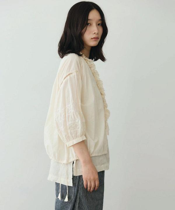 60キャンブリック フリルブラウス
