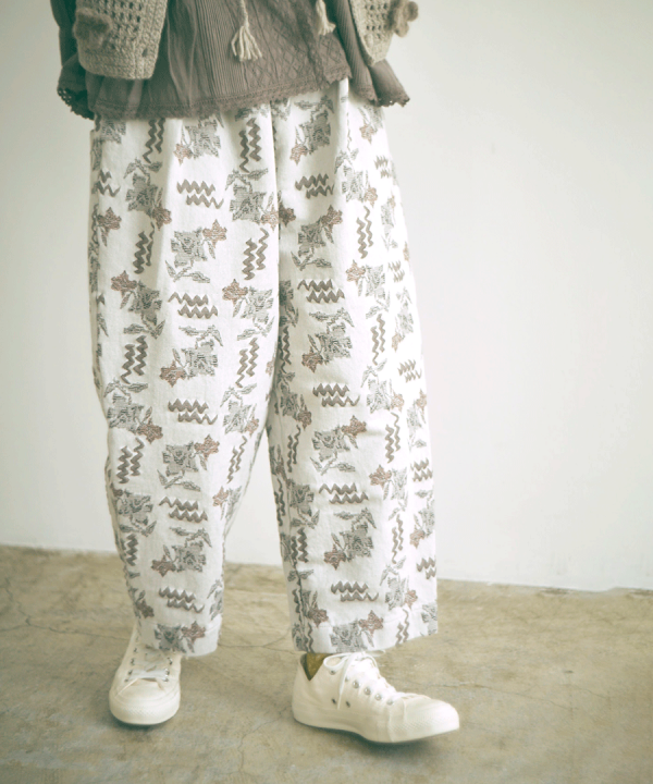 フラワーゴブランジャガード　パンツ