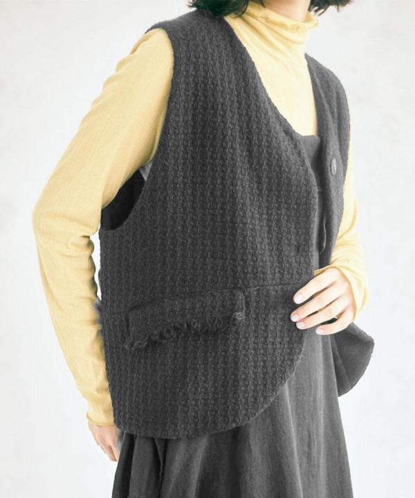 ロービングウール格子柄　ベスト