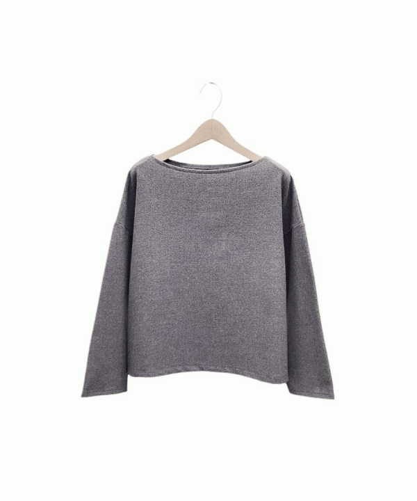 brushed stretch ボートネックプルオーバー