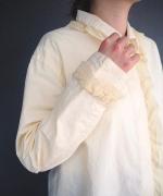 FRENCH　VINTAGE　LACE　BLOUSE