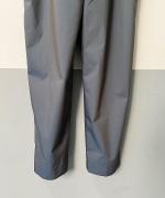 サスペンダー付きテーパードパンツ