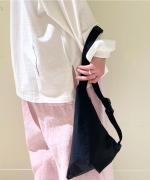 isosceles triangle ニトウヘンサンカクケイ/サコッシュ/ショルダーバッグ