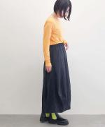 LONG TUCK SKIRT
