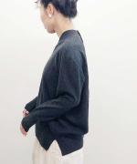 ホワイトカシミヤ・横編ニットプルオーバー