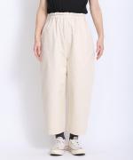 クラシックチノ　テーパードパンツ