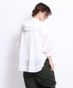 ケミカルレース フードブラウス