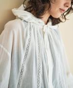 ケミカルレース フードブラウス