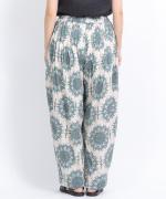 カットジャガードプリント　ピンタックパンツ