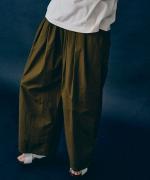 タイプライター バギーパンツ