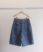 ストレートデニム　ハーフパンツ
