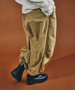 ナイロンリップストップ　パラシュートパンツ