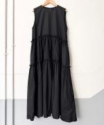 SWITCHING GATHER FRILL NO SLEEVE ONE PIECE