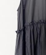 SWITCHING GATHER FRILL NO SLEEVE ONE PIECE