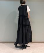 SWITCHING GATHER FRILL NO SLEEVE ONE PIECE