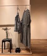 GIMGHAM MODERNIST SWIITCHING GATHER OP