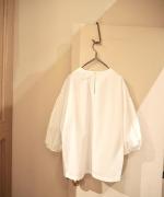 GATHER SLEEVE MODERNIST BLOUSE