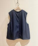 REVERSIBLE MOUNTAINEER VEST
