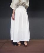 コットンリネンスラブデニム　タックスカート