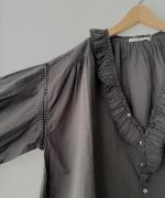 60キャンブリック フリルブラウス