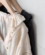 60キャンブリック フリルブラウス