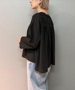 60キャンブリック ヨーク刺繍ブラウス