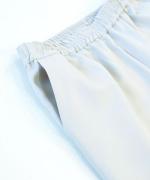 WOOLライクツイル　テーパードパンツ