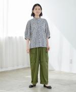 フラワープリント　6分袖ブラウス