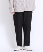 newストレッチツイル　スリムテーパードパンツ