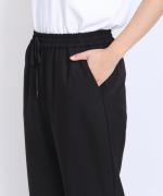 newストレッチツイル　スリムテーパードパンツ