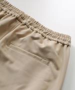 newストレッチツイル　スリムテーパードパンツ