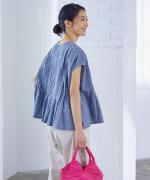 コットンシャンブレーランダムタックブラウス