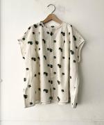 カットジャガード(パンジー)　フレンチブラウス