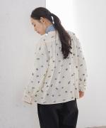 カットジャガード　スタンドカラーブラウス