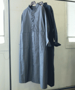 よこ糸グレーデニム&高密度ピケ　フリル衿ワンピース