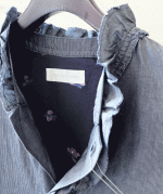 よこ糸グレーデニム&高密度ピケ　フリル衿ワンピース