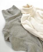 ガラガラテレコ　タートルネック