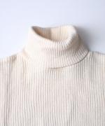 ガラガラテレコ　タートルネック