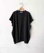 ドットジャガード　フリル袖フレンチ