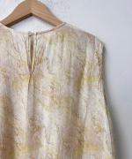 MARBLE PATTERN SLEEVELESS PULLOVER