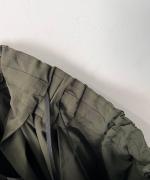 ストレッチポリエステル・マットタイプライター 細身シルエットパンツ